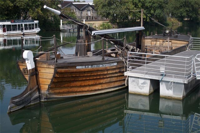 Cognac Boat